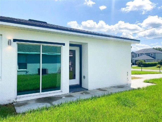 Building Photo - 1030 NW 57th Ct