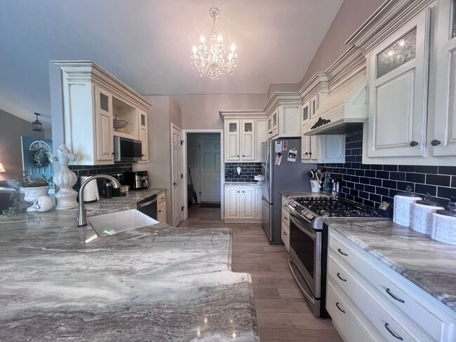 Building Photo - Beautiful 4 bedroom home in Caledonia