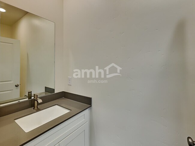 Building Photo - 6615 W Achievement St