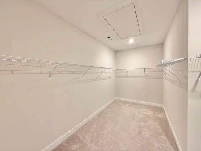 Building Photo - Remodeled 4BD, 3BA Wake Forest Home with L...