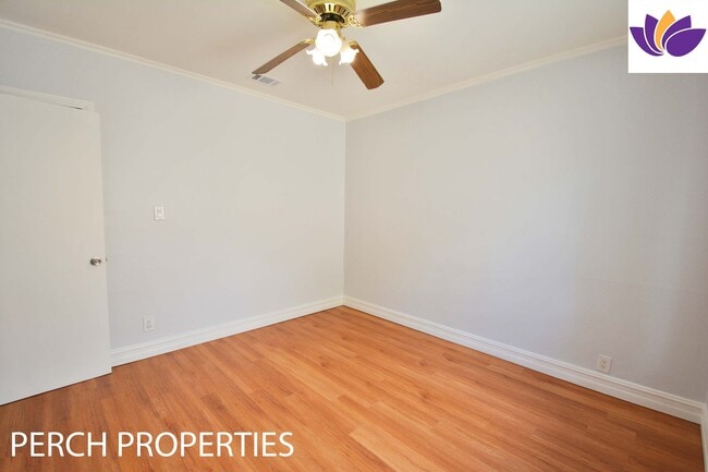 Building Photo - 179 W Spazier Ave
