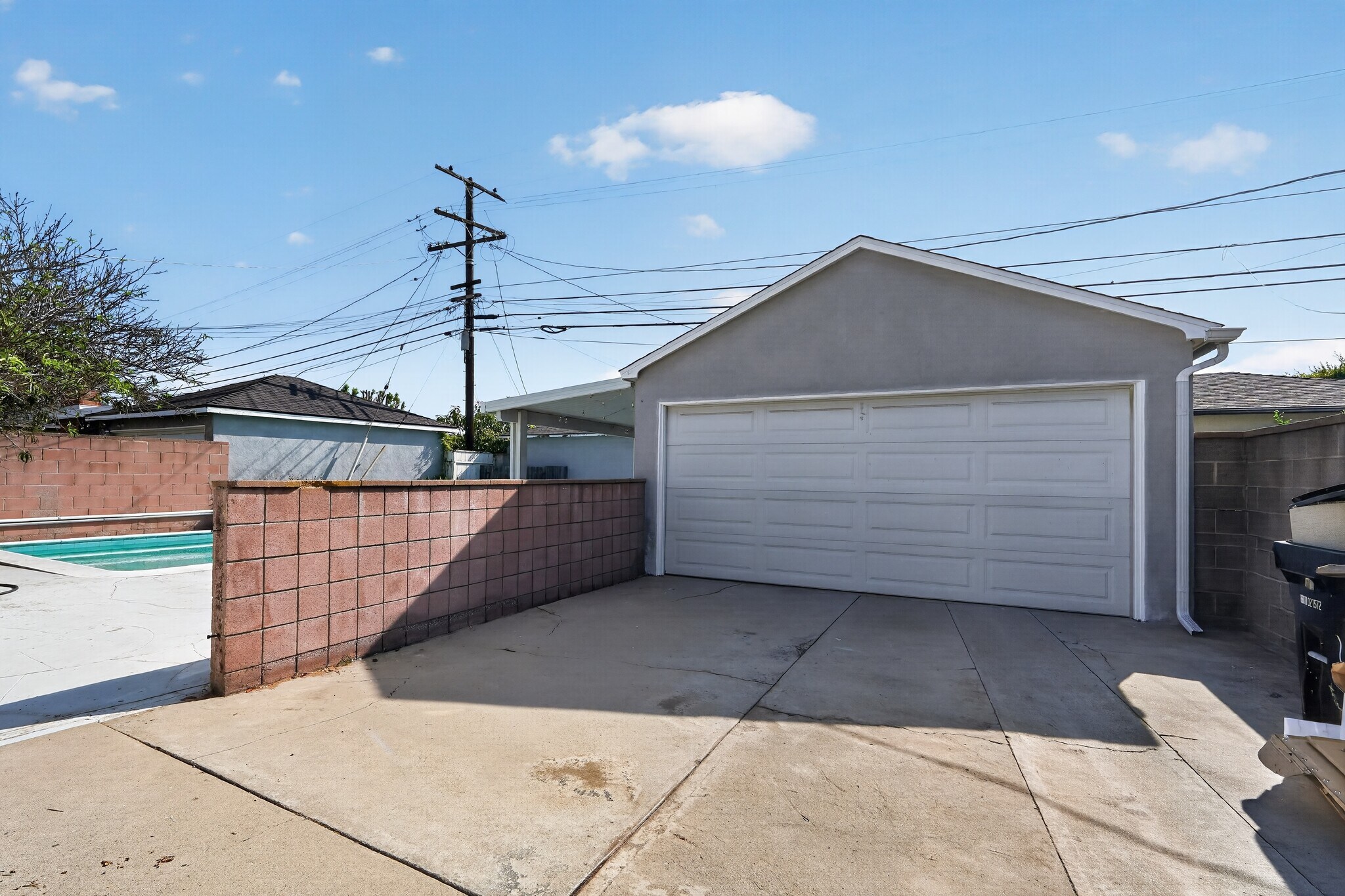 Building Photo - 7742 Dunbarton Ave