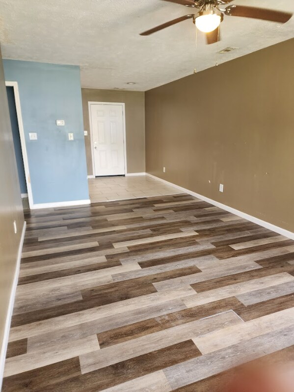 Building Photo - 5766 Aftonshire Dr