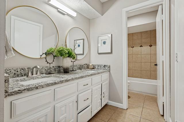 Building Photo - 2321 North Ct