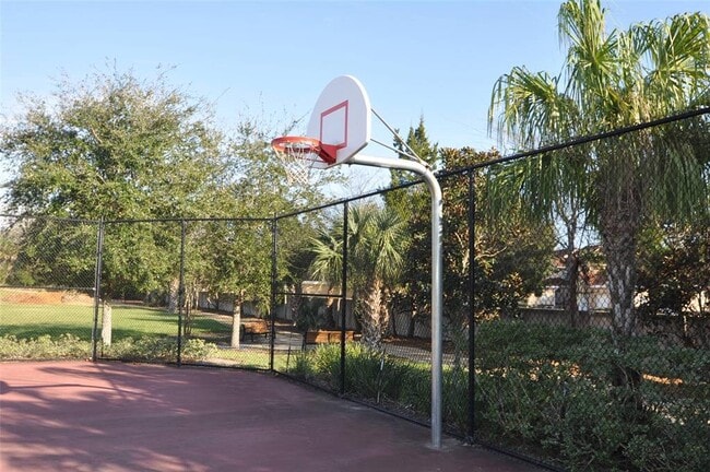 Building Photo - 190 Riverview Bend S