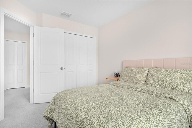 Building Photo - 5070 Rain Shadow Dr