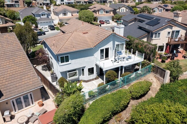 Building Photo - 23952 Dory Dr