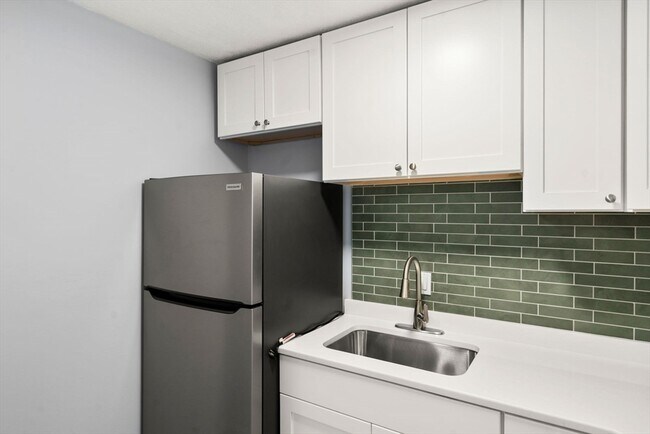 Building Photo - 110 Boston Post Rd E