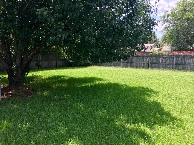 Building Photo - 2 Bed, 2 Bath Home for Rent in Barnett Bend