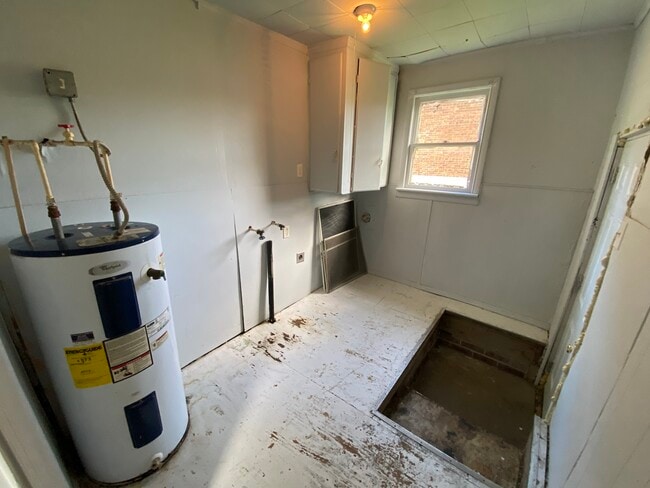 Building Photo - 725 N Kimball St