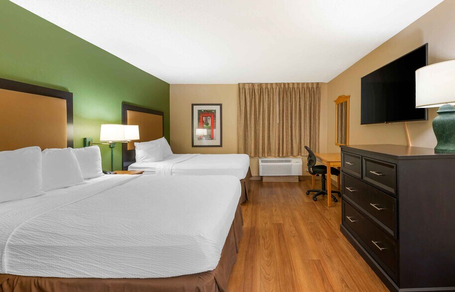 Building Photo - Furnished Studio-Chicago - Schaumburg - Co...