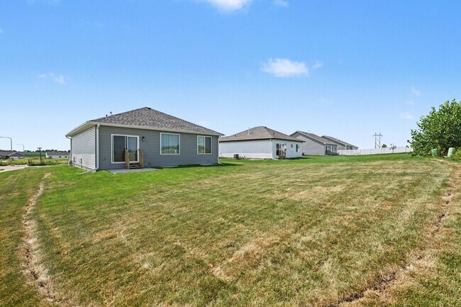 Building Photo - 6852 Portage Dr