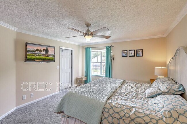 Building Photo - 2318 N England Ct