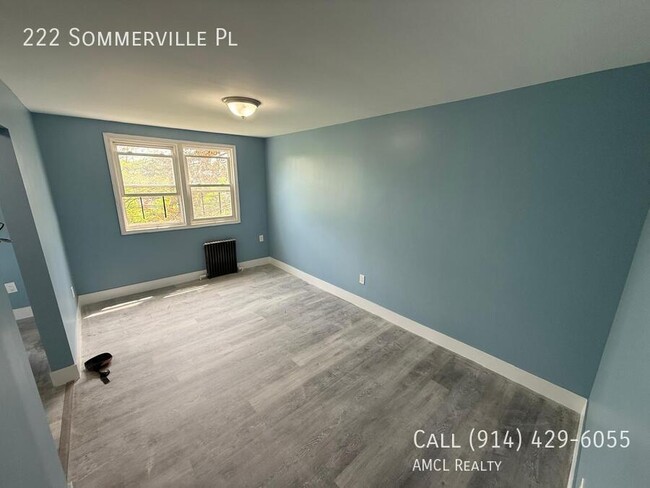 Building Photo - 222 Sommerville Pl