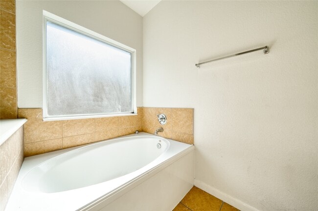 Building Photo - 6610 Autumn Sunset Ln