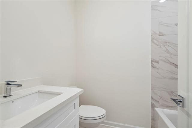 Building Photo - 2360 N Robertson St