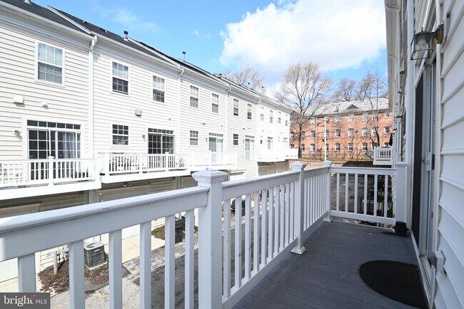 Building Photo - 4289 S Capitol St SW