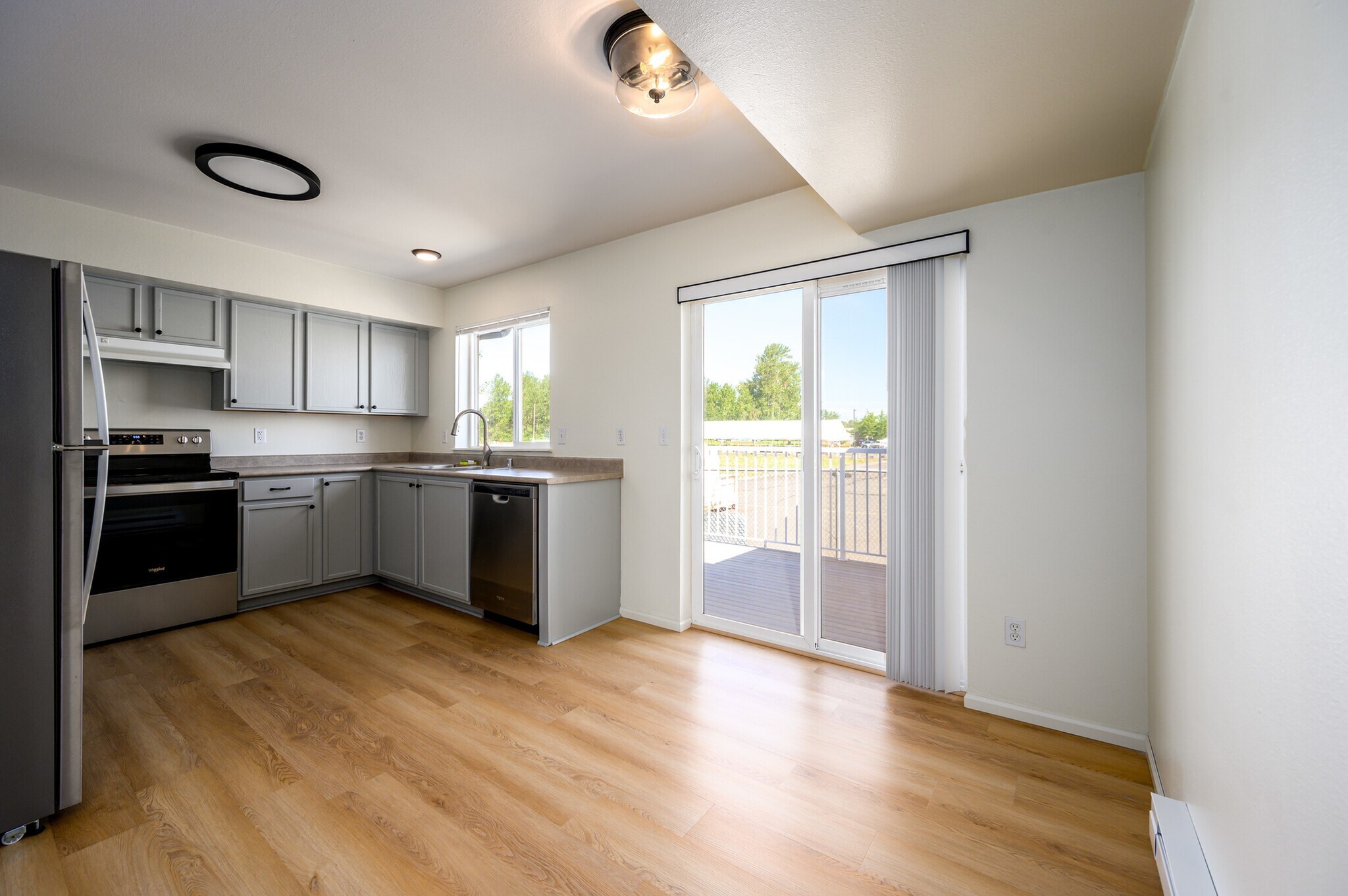 Edgemont 3420 W McLeod Rd Bellingham WA 98225 Apartment Finder