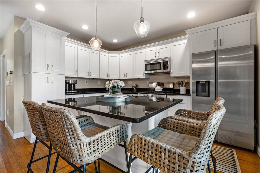 Building Photo - 39 I St