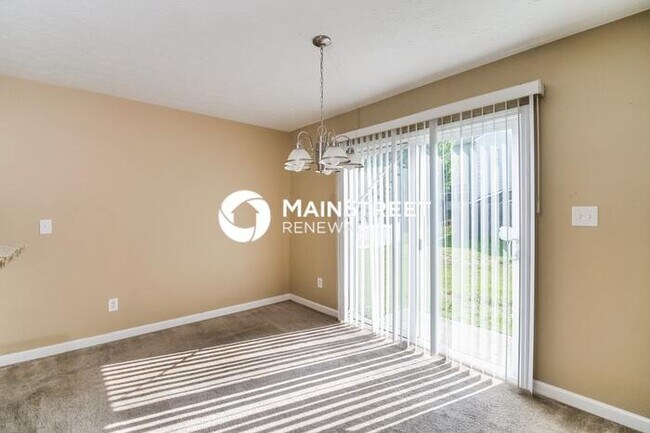 Building Photo - 3 Bedroom Pet-Friendly Home in Lawrence, I...