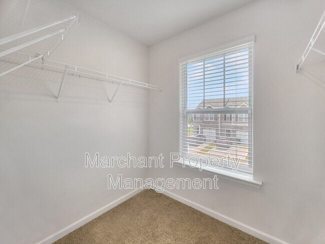 Building Photo - 1322 Wunder Way