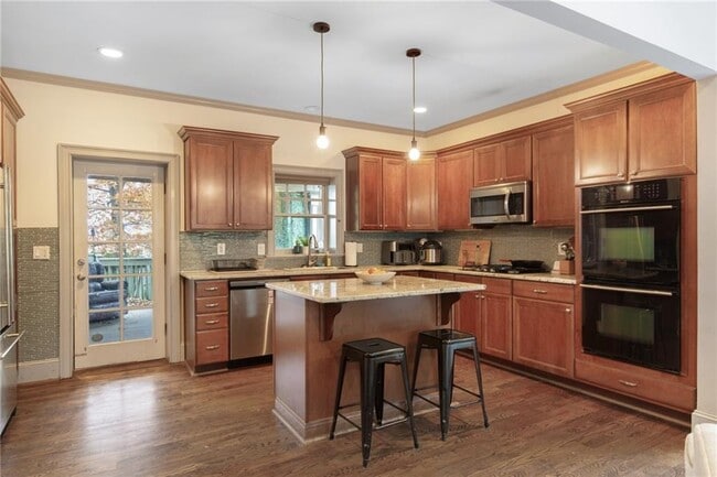 Building Photo - 451 Hascall Rd NW