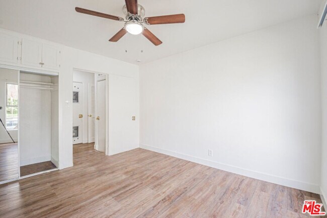 Building Photo - 3370 W 83rd St