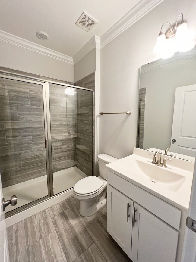 Building Photo - Like new 4BR house in Tryon, Wake Forest