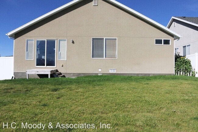 Building Photo - 3 br, 2 bath House - 12491 S. Rampart Way