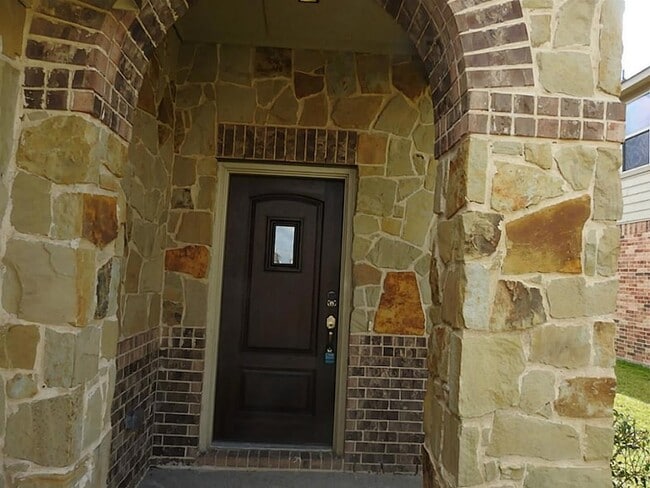 Building Photo - 3535 Goldleaf Trail Dr