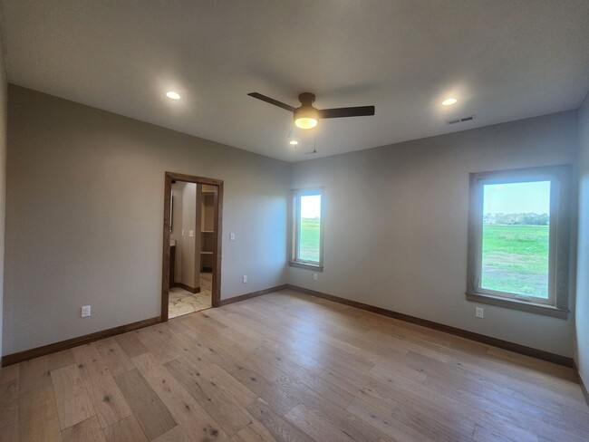 Building Photo - Brand New Ranch Home for Rent - 3 Bed / 2 ...