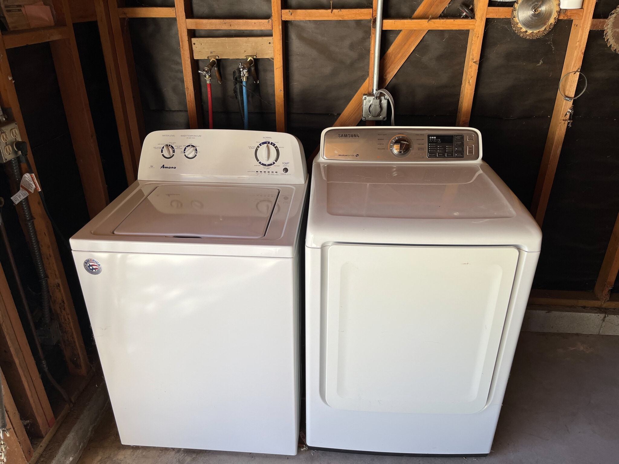 Building Photo - 4477 Meadowlark Ln