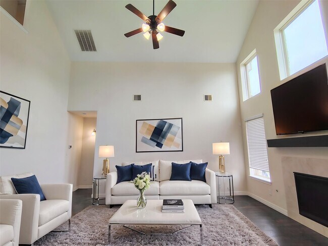 Building Photo - 10551 Paula Bluff Ln