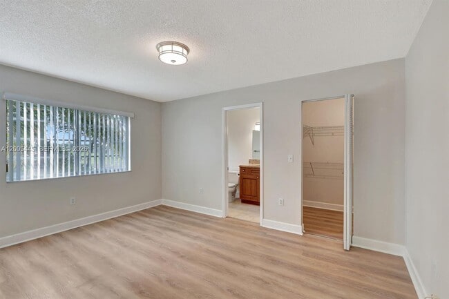 Building Photo - 1733 Village Blvd