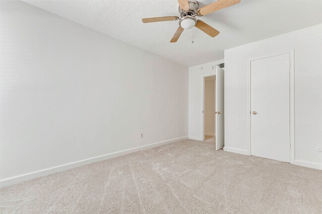 Building Photo - 14719 Barryknoll Ln