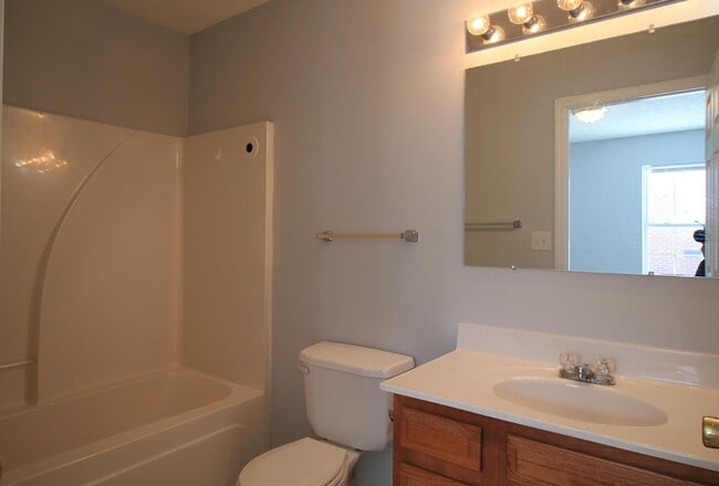 Building Photo - 735 Cobbler Ln