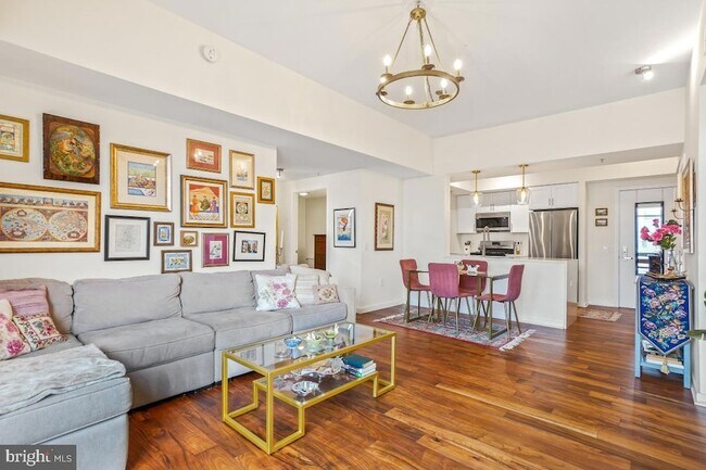 Building Photo - 475 K St NW