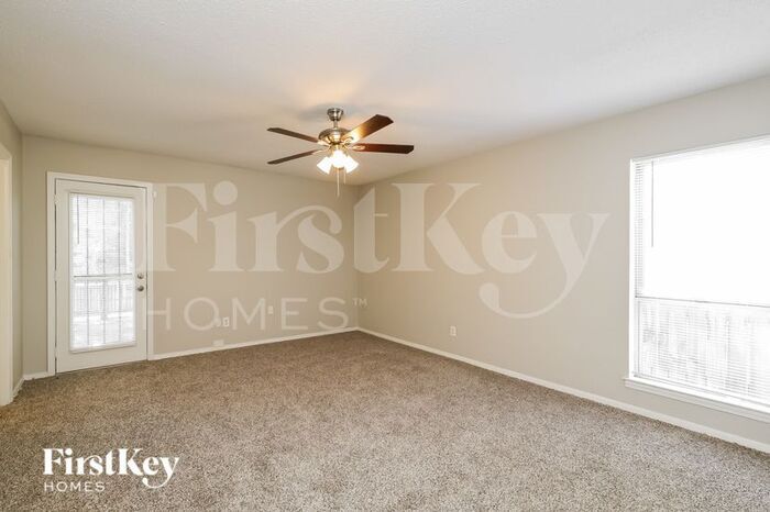 Building Photo - 4299 Crescent Park Dr