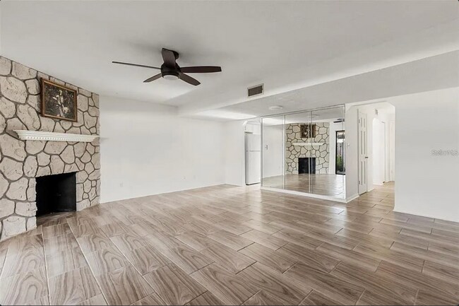 Building Photo - Rental Unit in Daytona Beach offering easy access to major roadways including I-95 and I-4