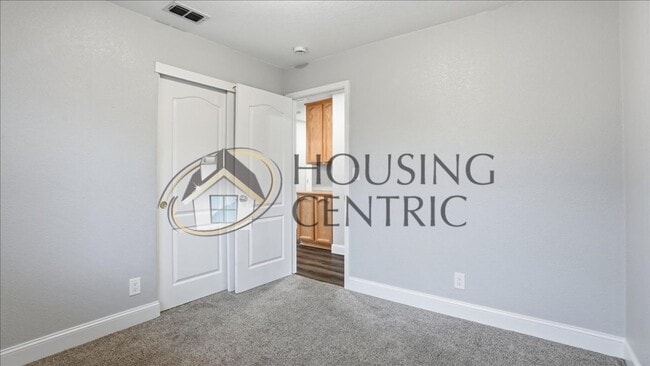 Building Photo - Stunning Single Story Fair Oaks Rental with Large Backyard in GREAT LOCATION!