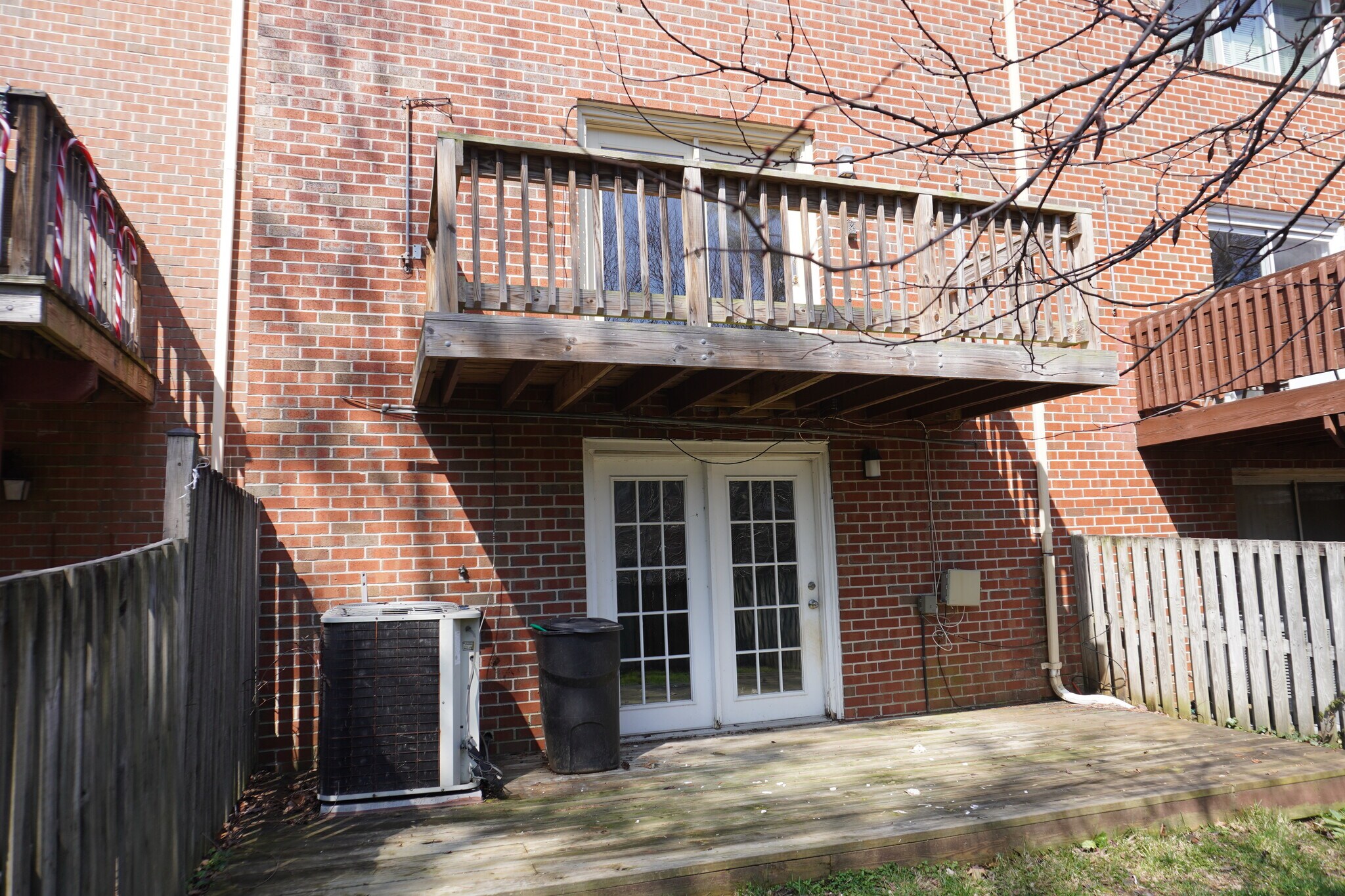 Building Photo - 5 Castlebar Ct