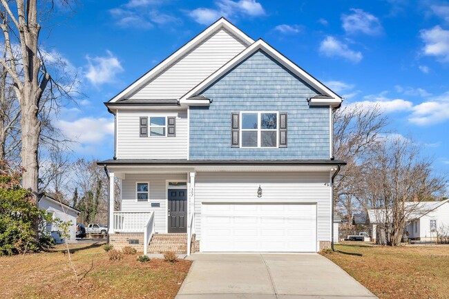 Primary Photo - Brand New 4 Bedroom Home - Walk to Downtow...