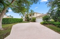 Building Photo - 2104 Country Golf Dr