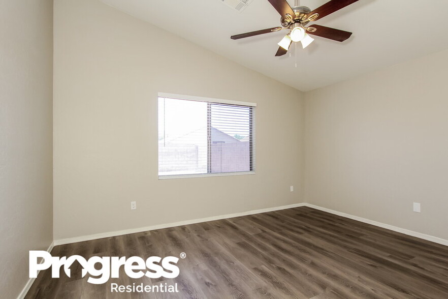 Building Photo - 741 E Monona Dr