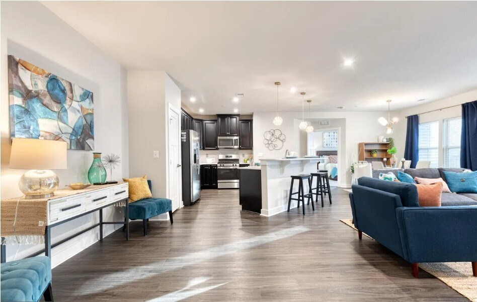 Building Photo - 10020 Ruffian Way