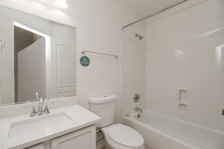 Building Photo - 30365 Maple Chase Dr