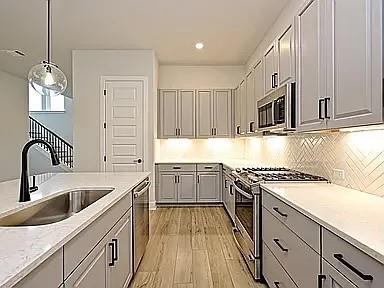 Building Photo - 5806 Rangeland Rd