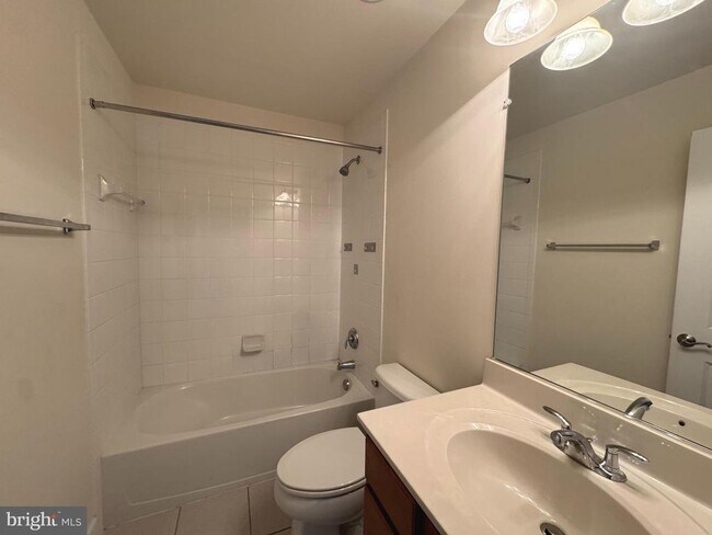 Building Photo - 8507 Craggan Ln