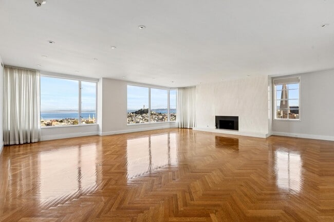 Building Photo - 1150 Sacramento St