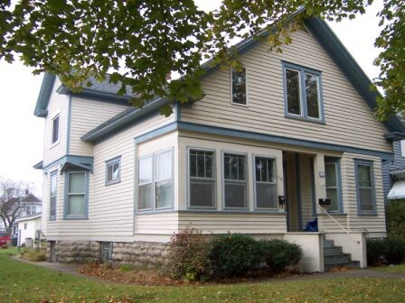 Building Photo - 715 E 6th St